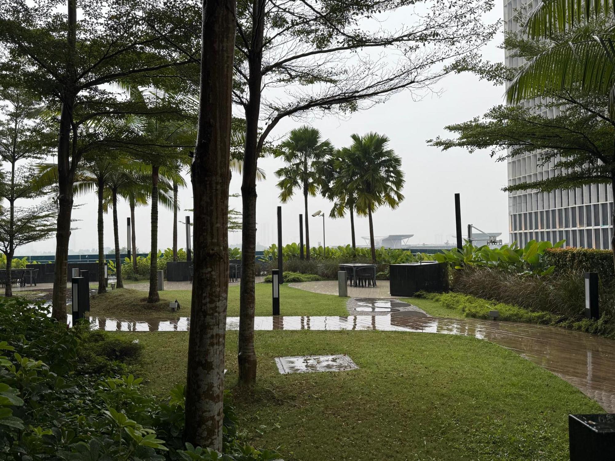 Eaton Premier Suite Klcc — Photos 3