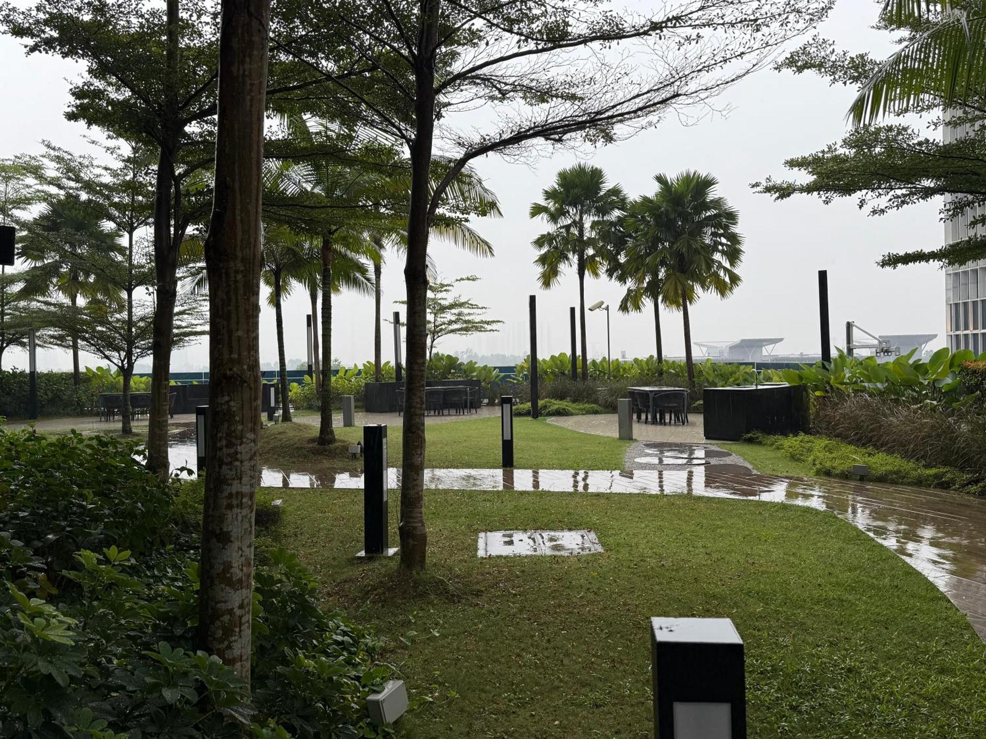 Eaton Premier Suite Klcc — Photos 2